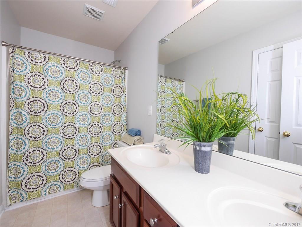 Old Stone Crossing - Residential