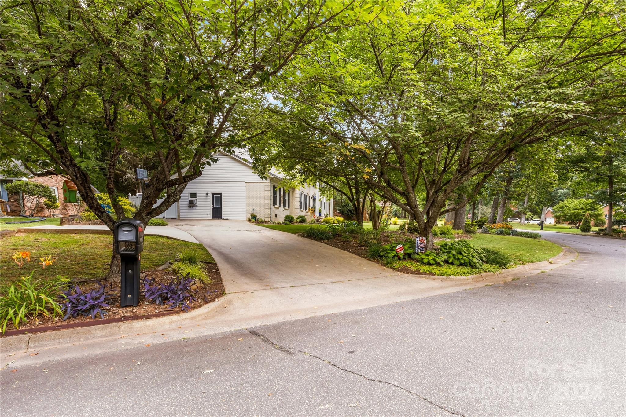 Huntington Forest - Residential