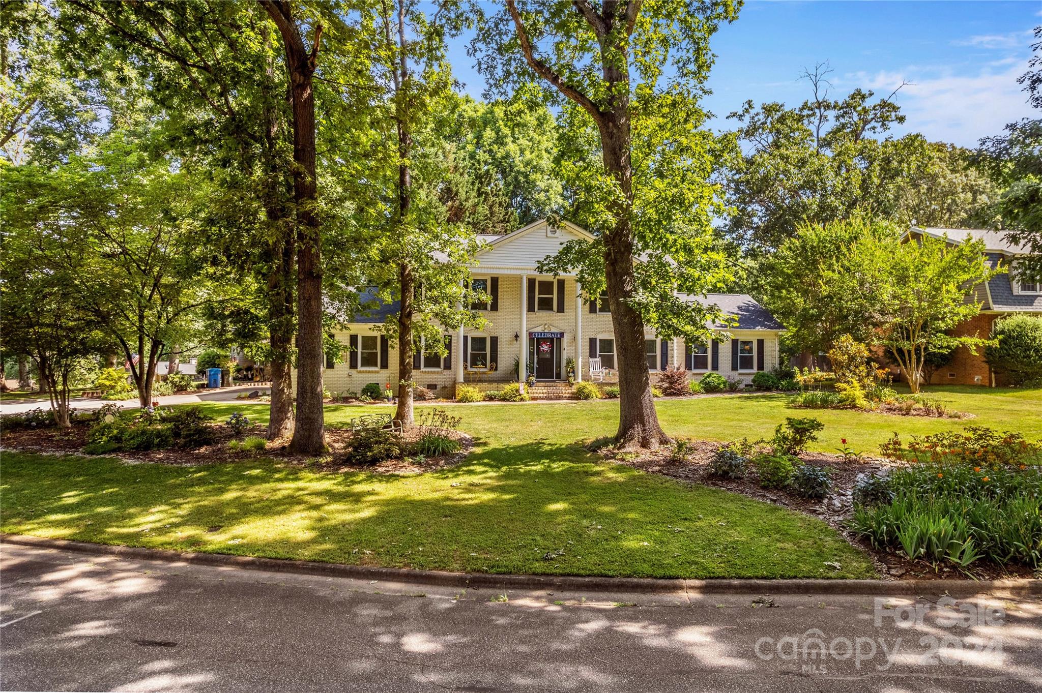 Huntington Forest - Residential