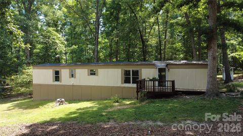 Photo of 1140 Love Valley Road, Clover, SC 29710 (MLS # 4388929)