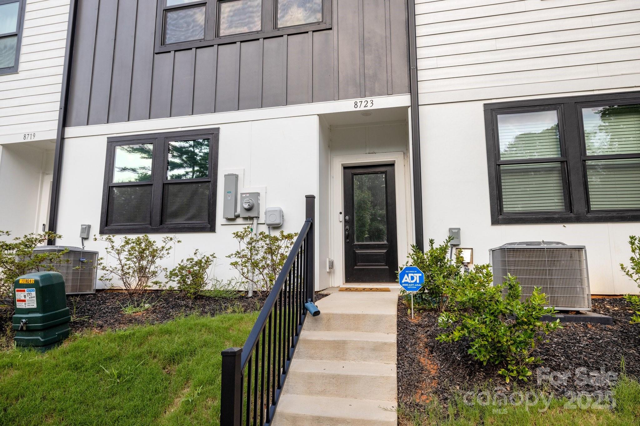 8723 Nolley Court