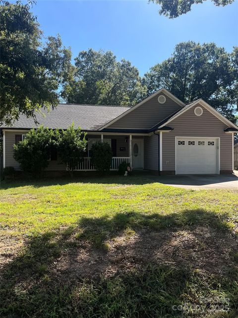 Photo of 608 Fairview Street, Kannapolis, NC 28083 (MLS # 4309498)