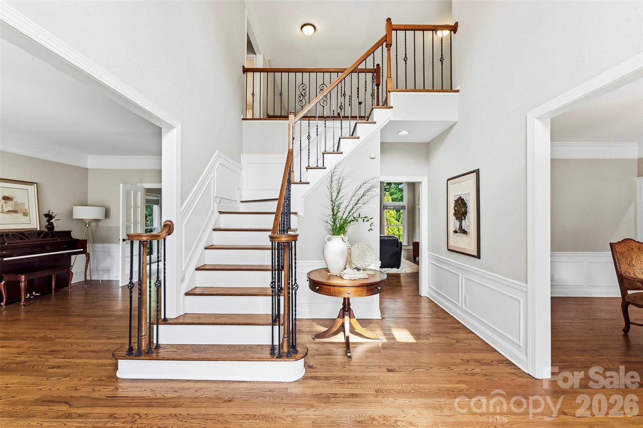 7337 Versailles Lane