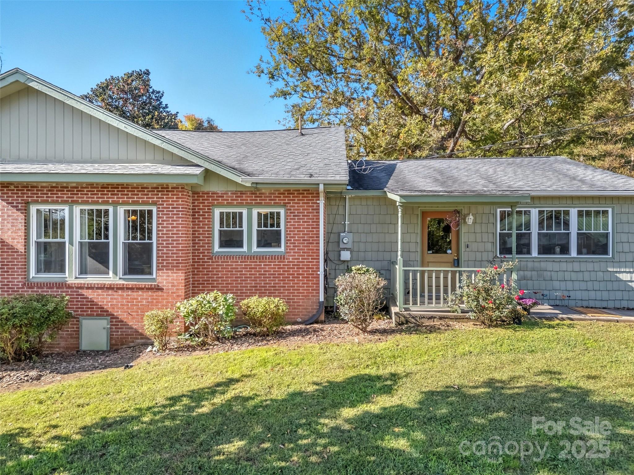 422 E Blue Ridge Road