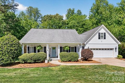 Photo of 1048 Brevard Place Road, Iron Station, NC 28080 (MLS # 4372900)
