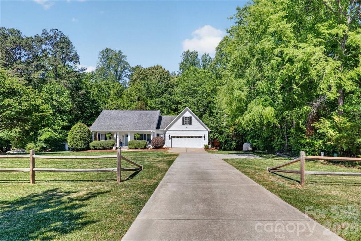 1048 Brevard Place Road