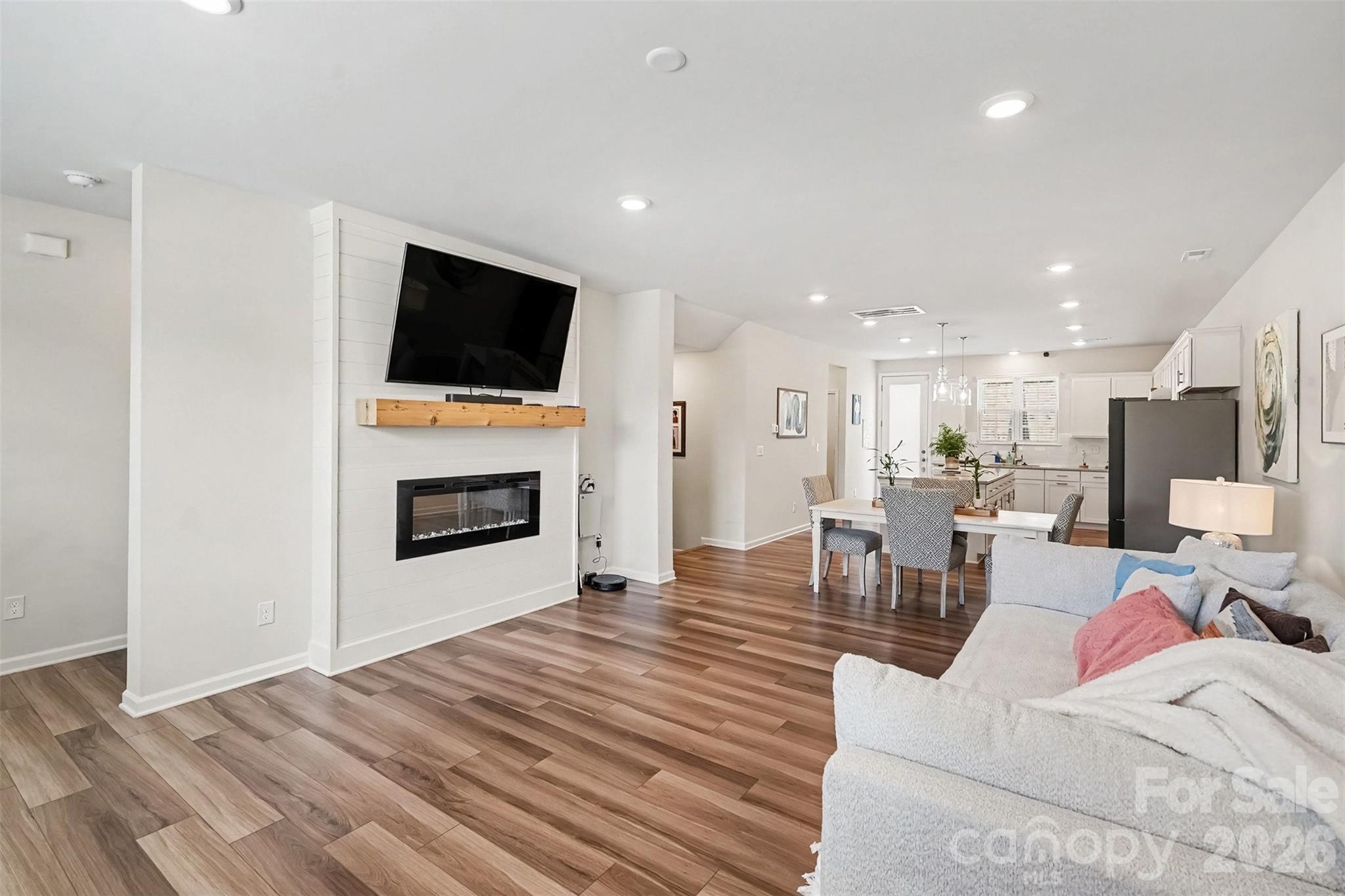 10024 Hemingway Place