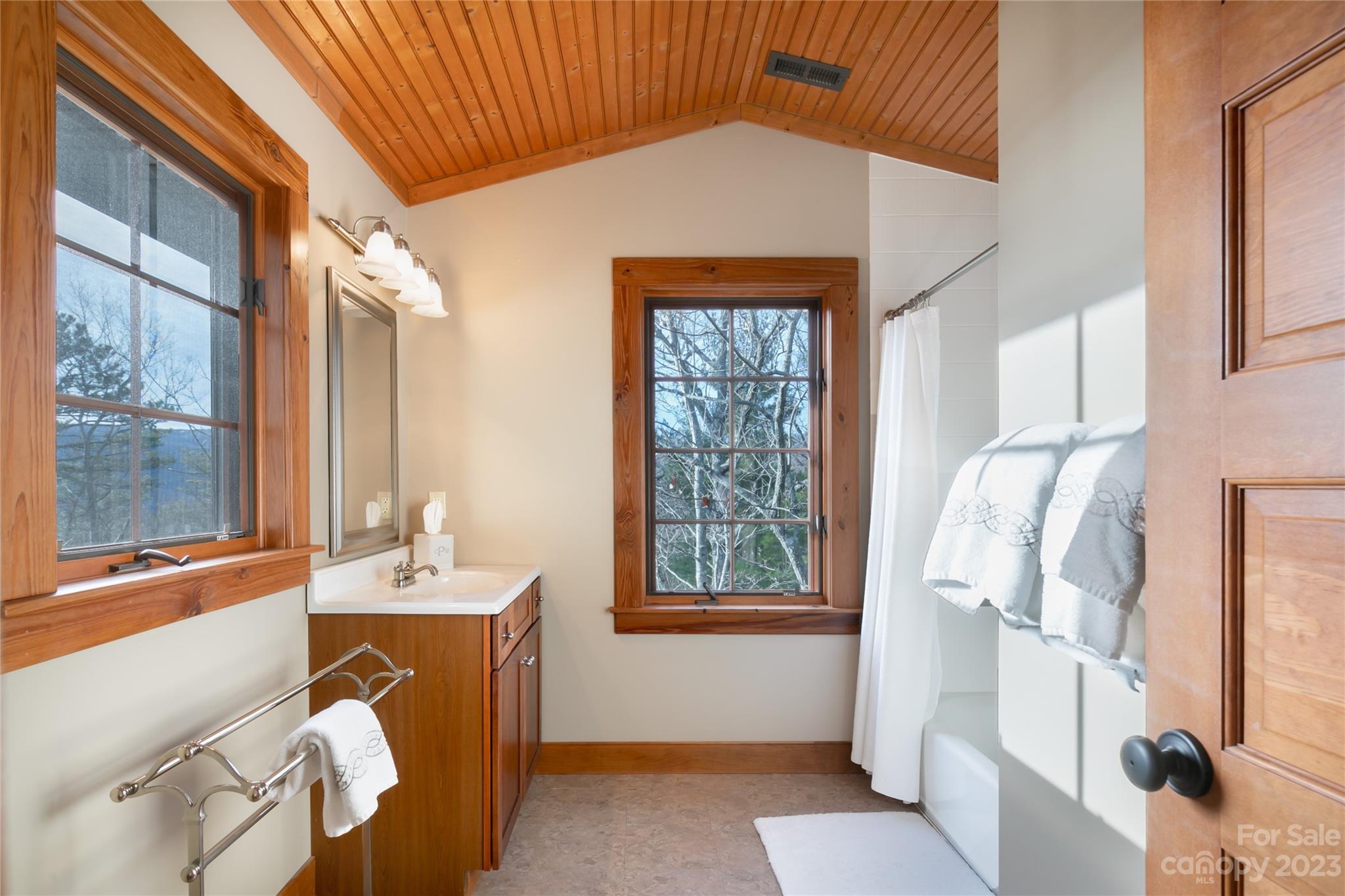 Lake Toxaway Estates - Residential