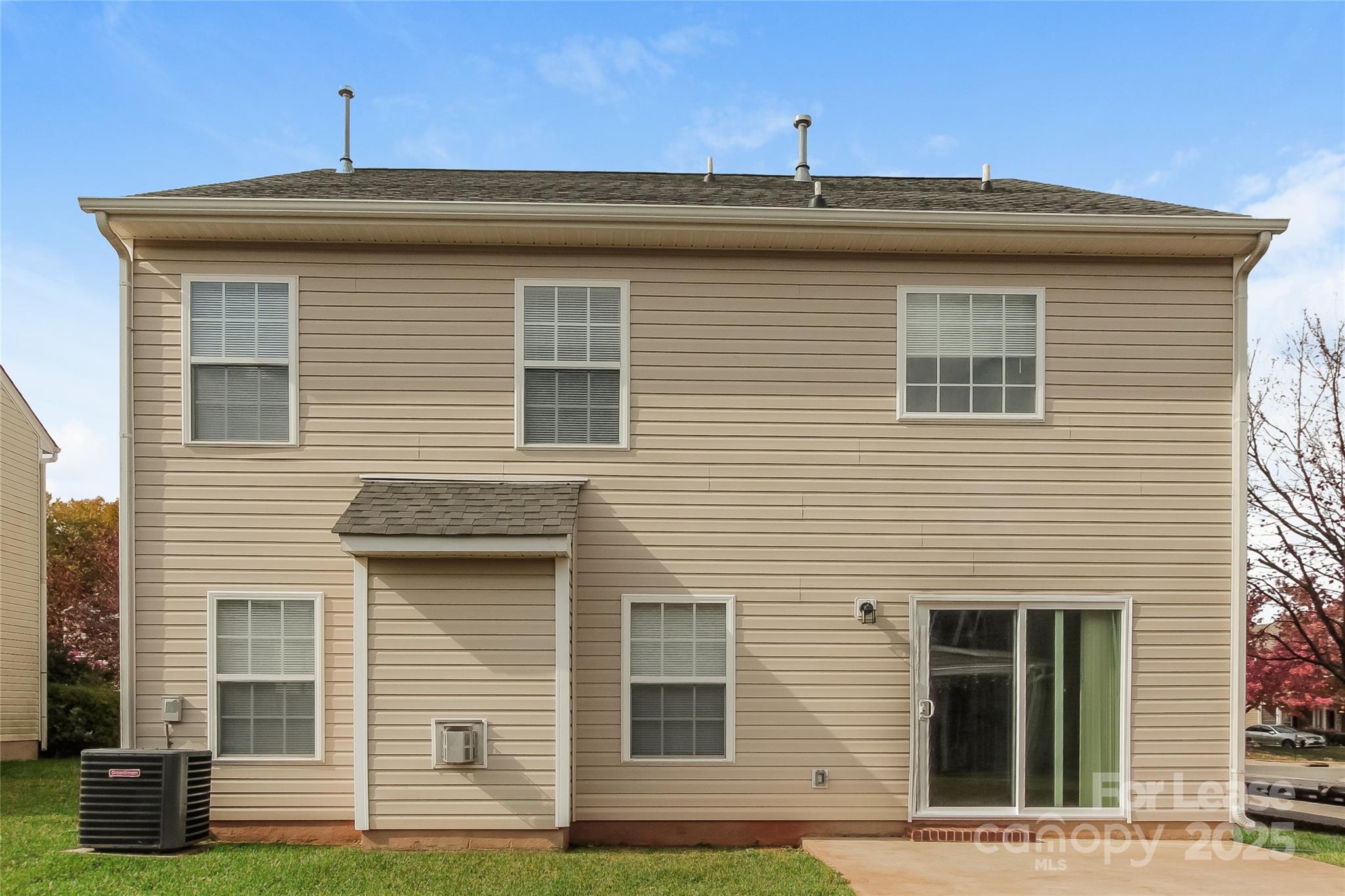 818 Swearngan Ridge Court