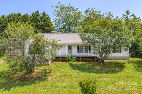 19 New Liberty Road Leicester NC 28748