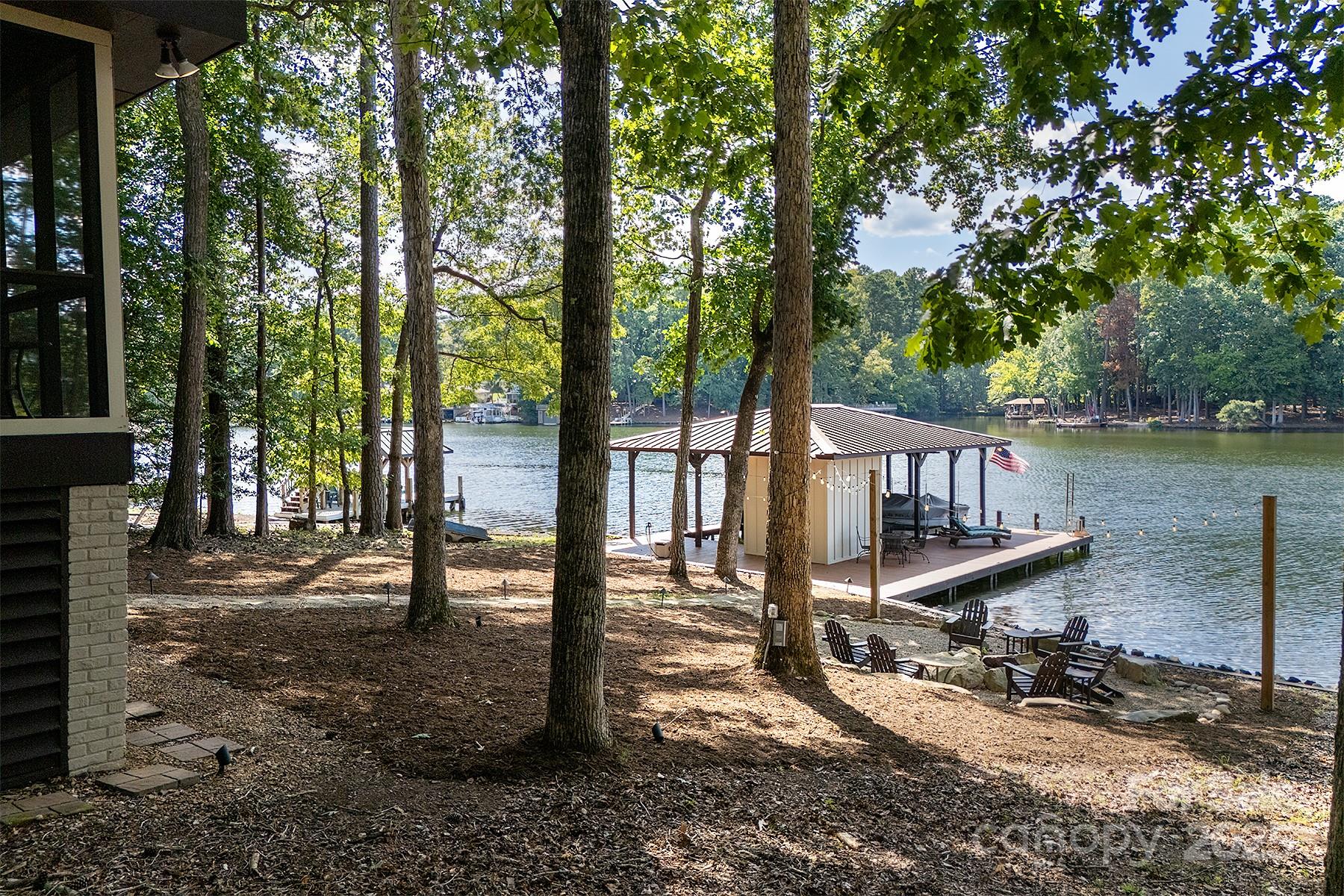 350 Springwood Drive