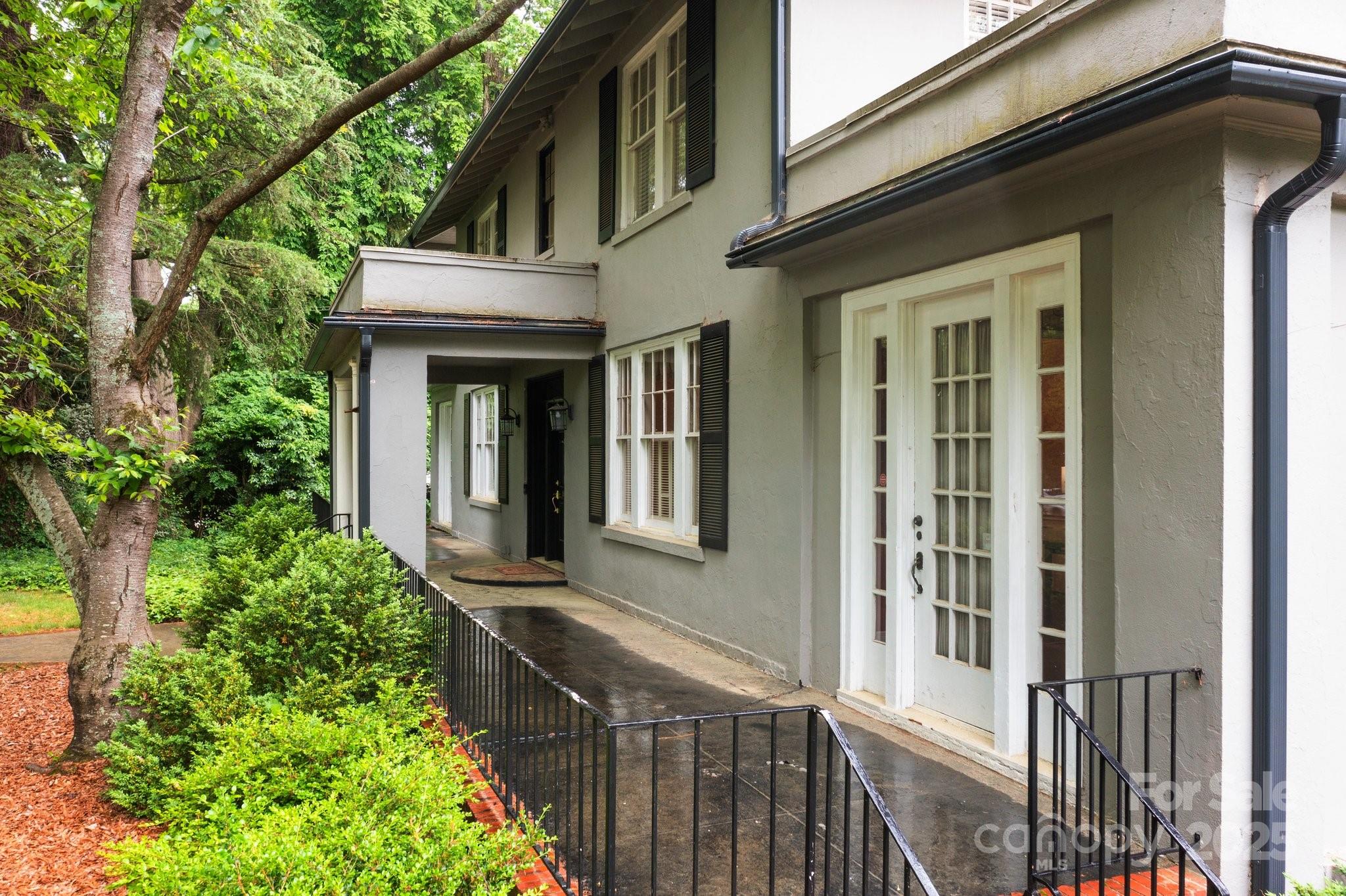 Myers Park - Residential