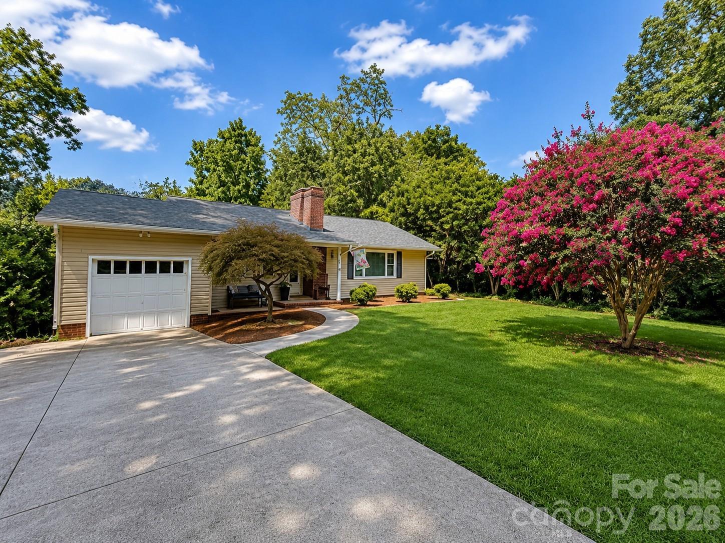 807 Yadkin Street