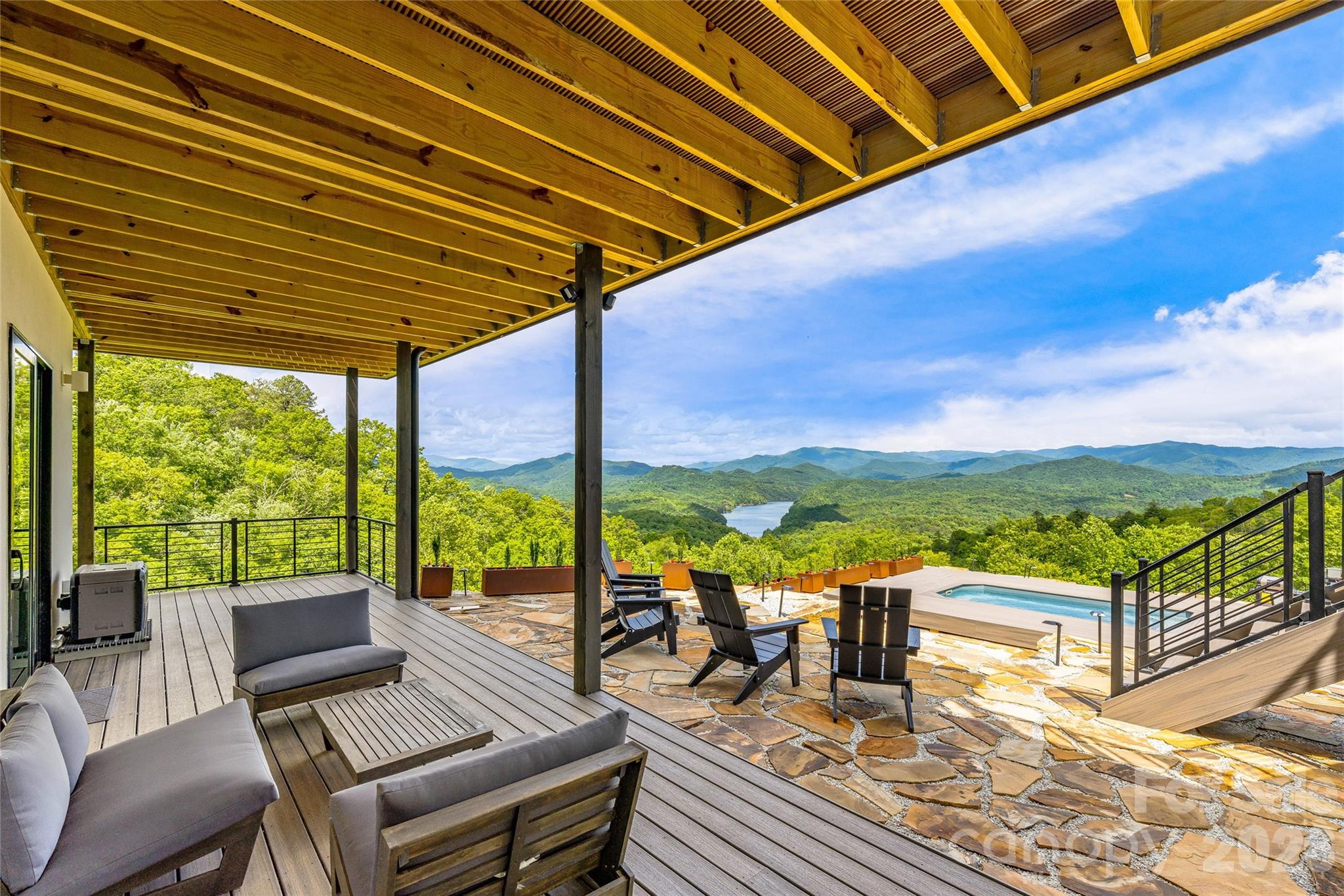 Fontana Trace - Residential