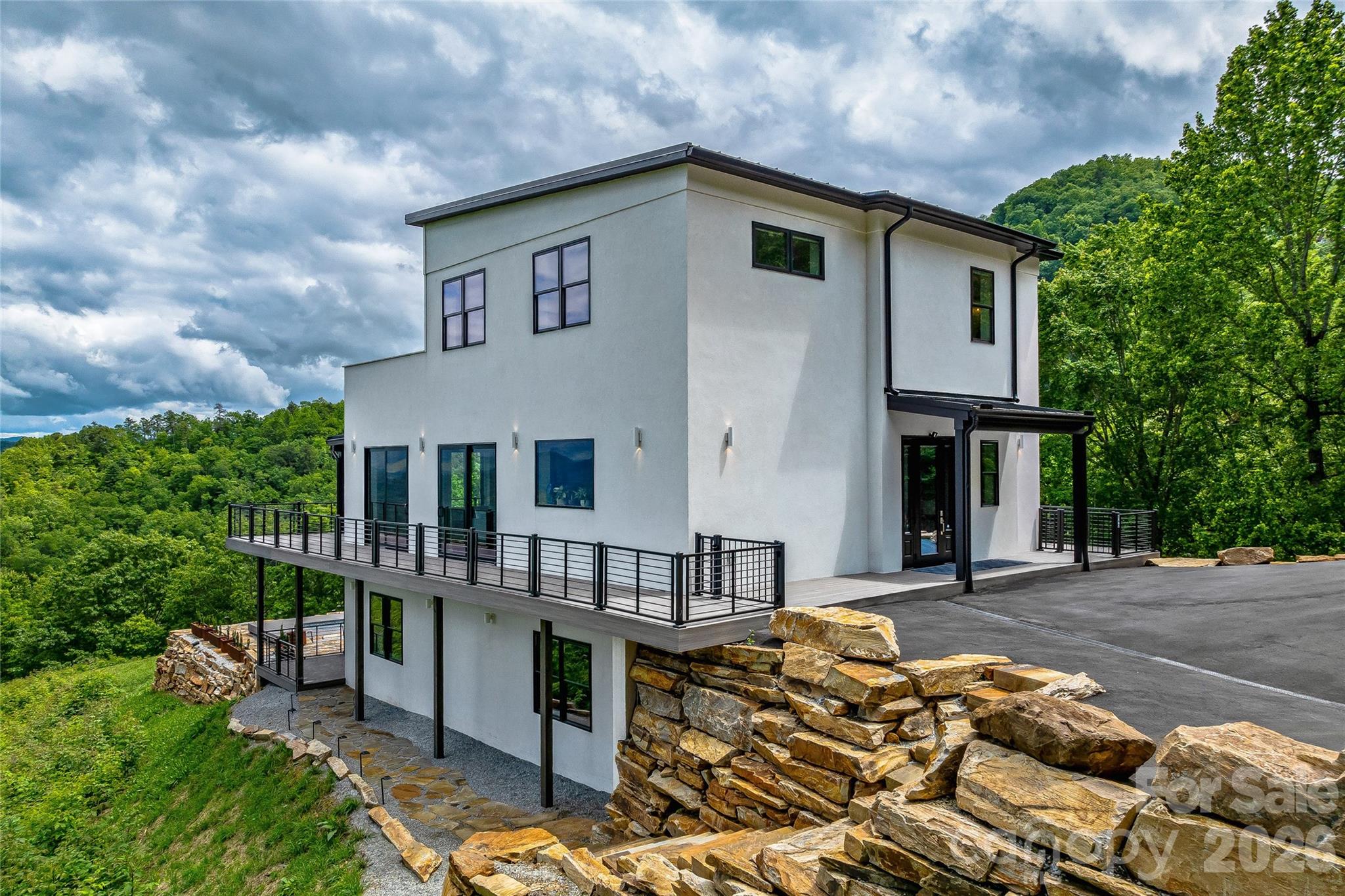 Fontana Trace - Residential