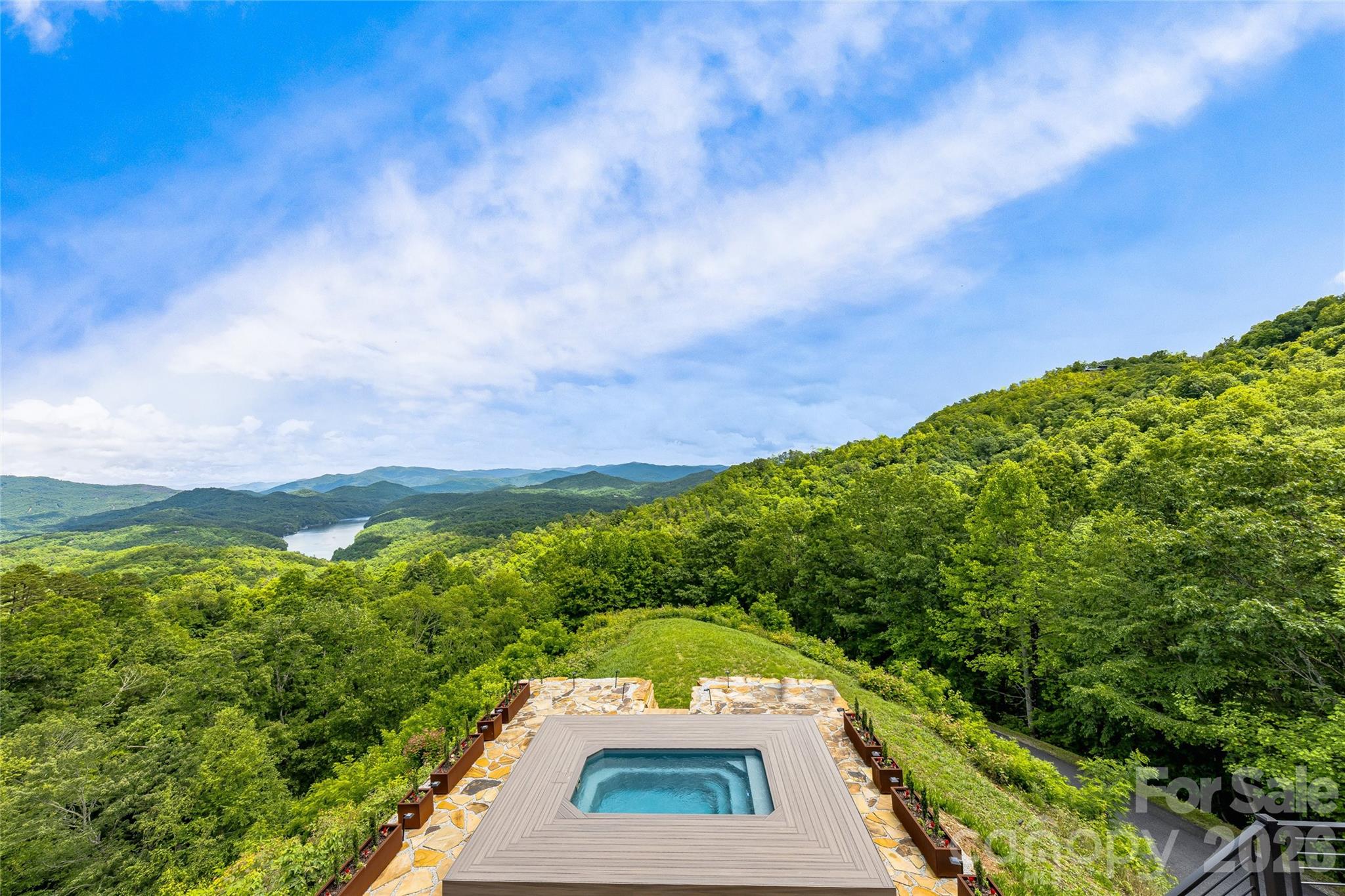 Fontana Trace - Residential