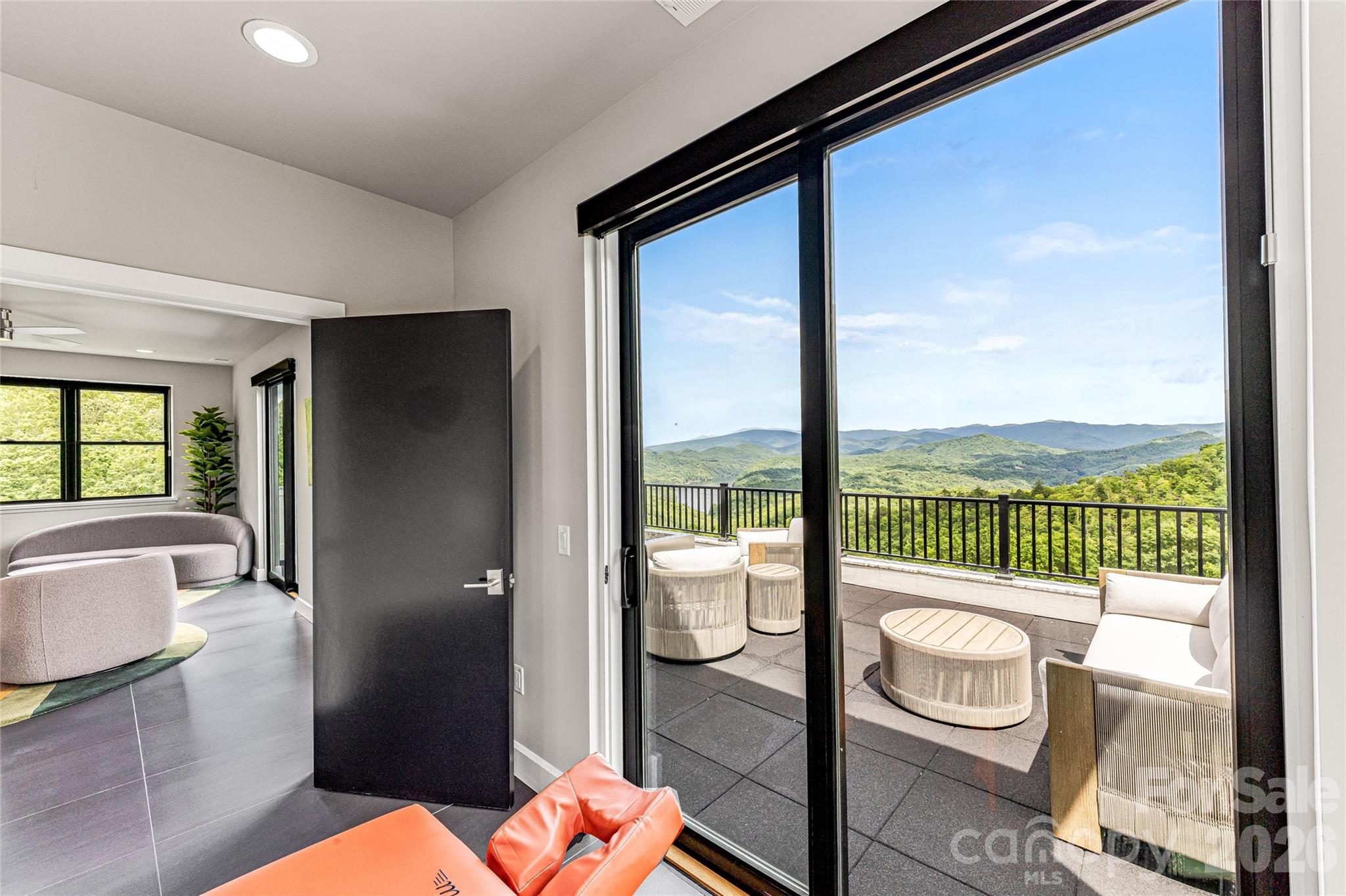 Fontana Trace - Residential