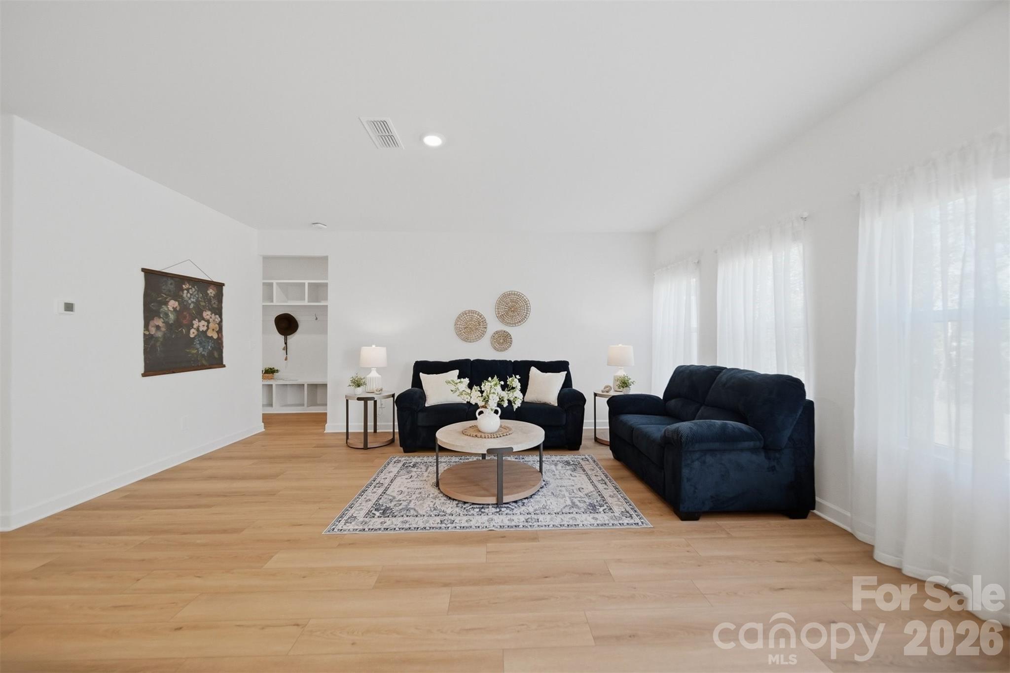 2076 Sunflower Circle