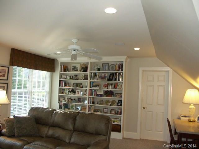 Uwharrie Point - Residential