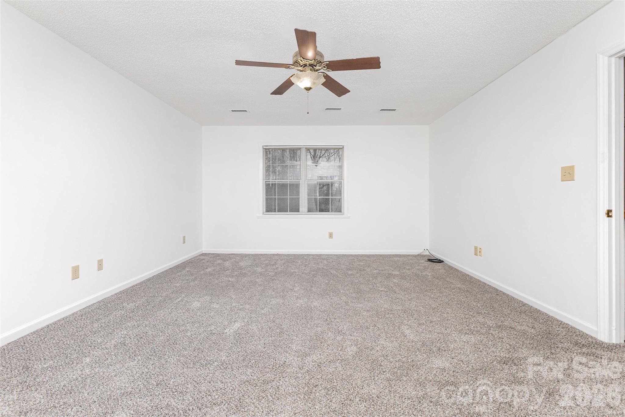 Belle Terra - Residential