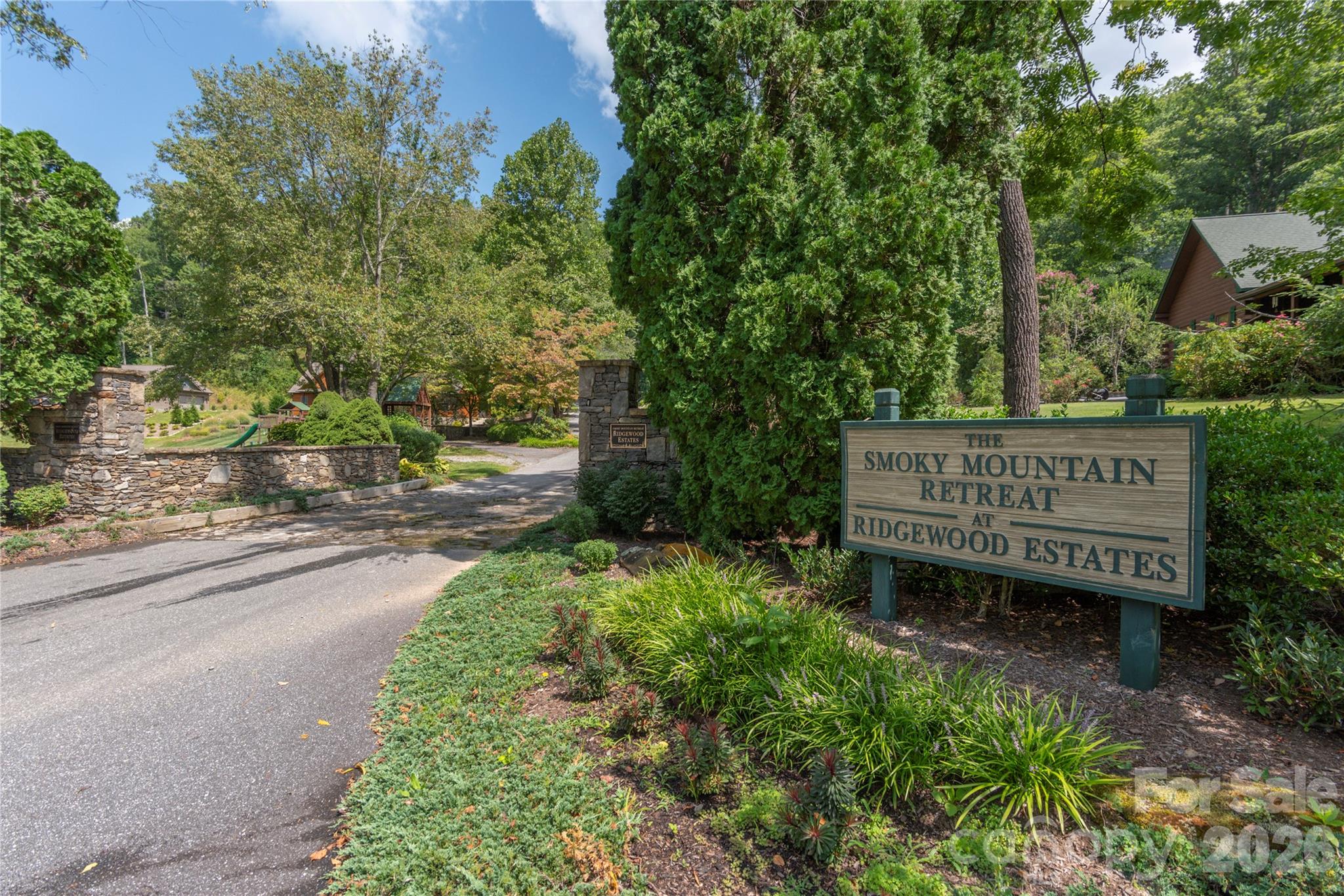 Smoky Mountain Retreat at Ridgewood Estates - Residential