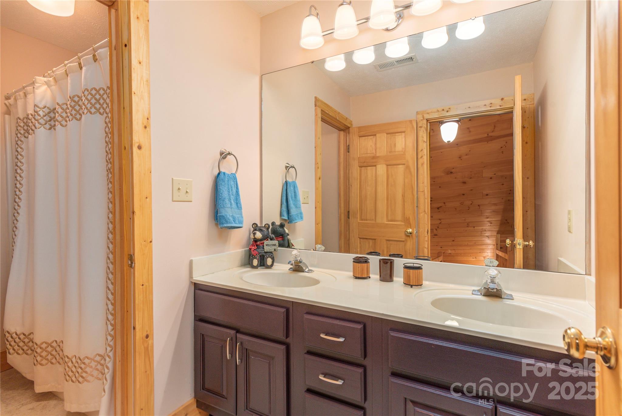 Smoky Mountain Retreat at Ridgewood Estates - Residential