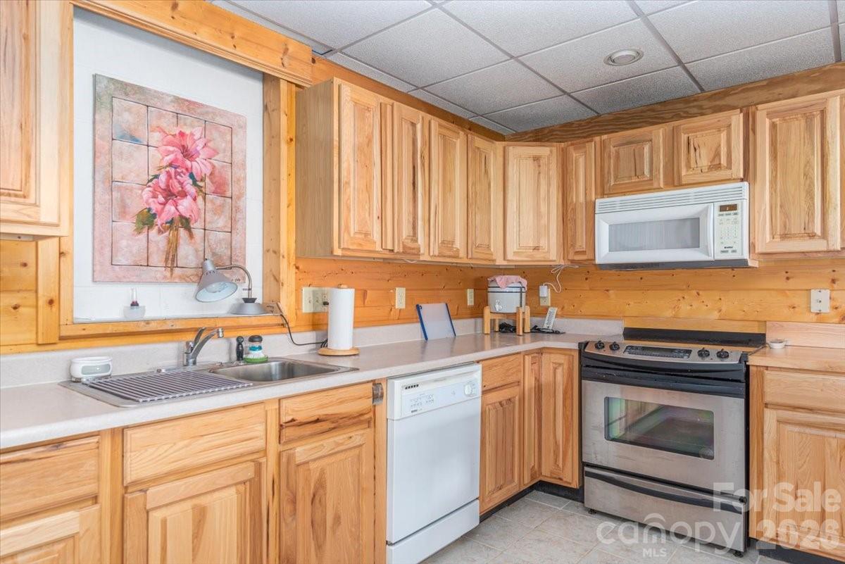 Smoky Mountain Retreat at Ridgewood Estates - Residential