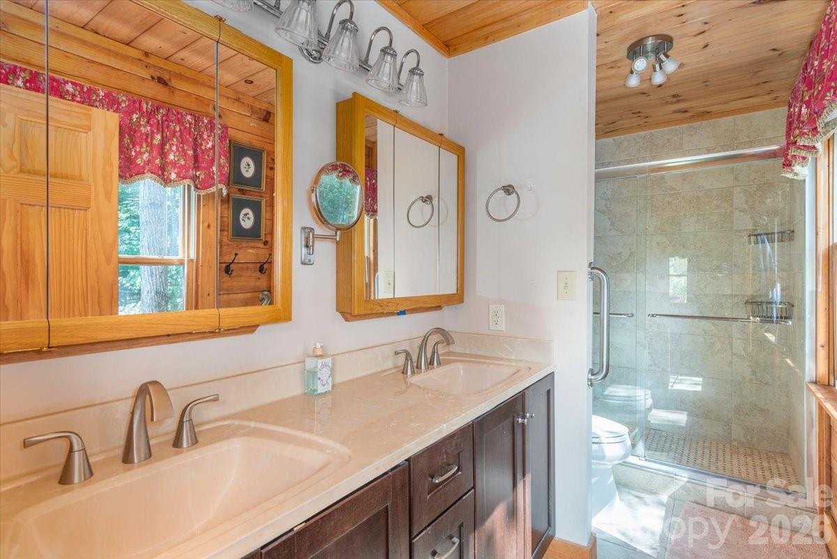 Smoky Mountain Retreat at Ridgewood Estates - Residential