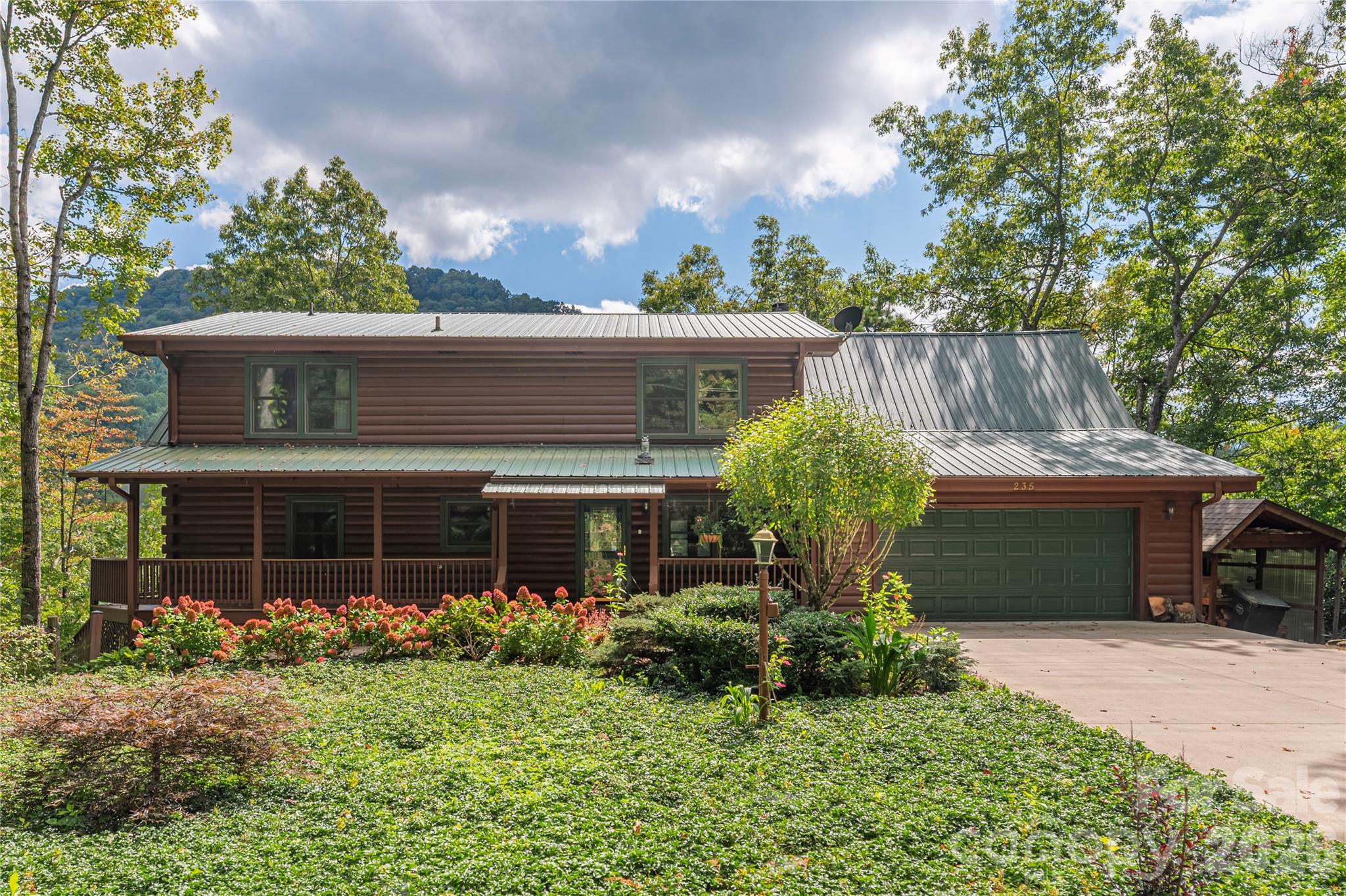 Smoky Mountain Retreat at Ridgewood Estates - Residential