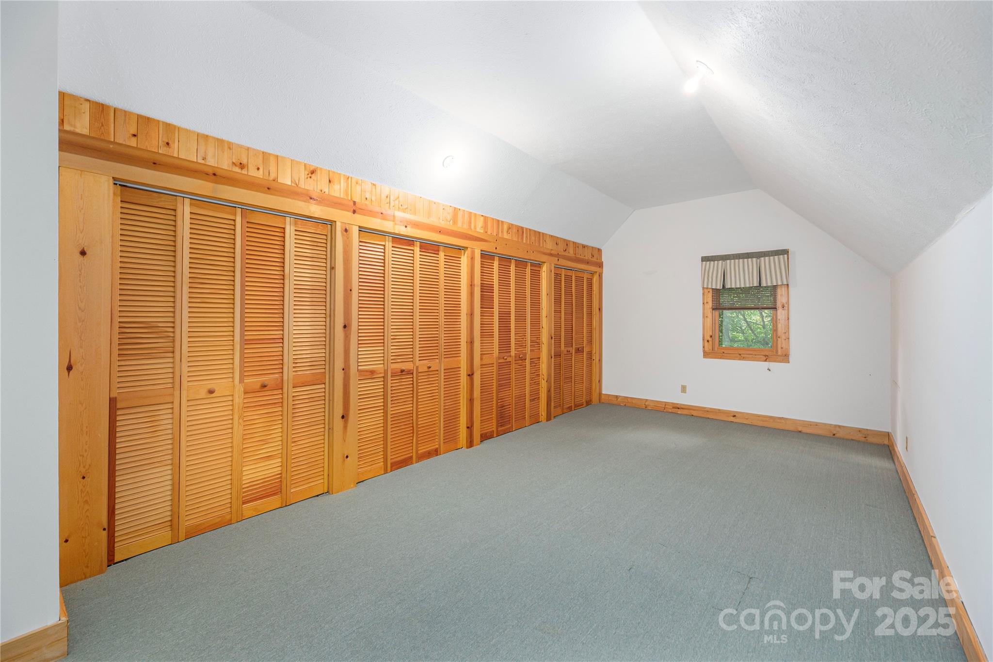 Smoky Mountain Retreat at Ridgewood Estates - Residential