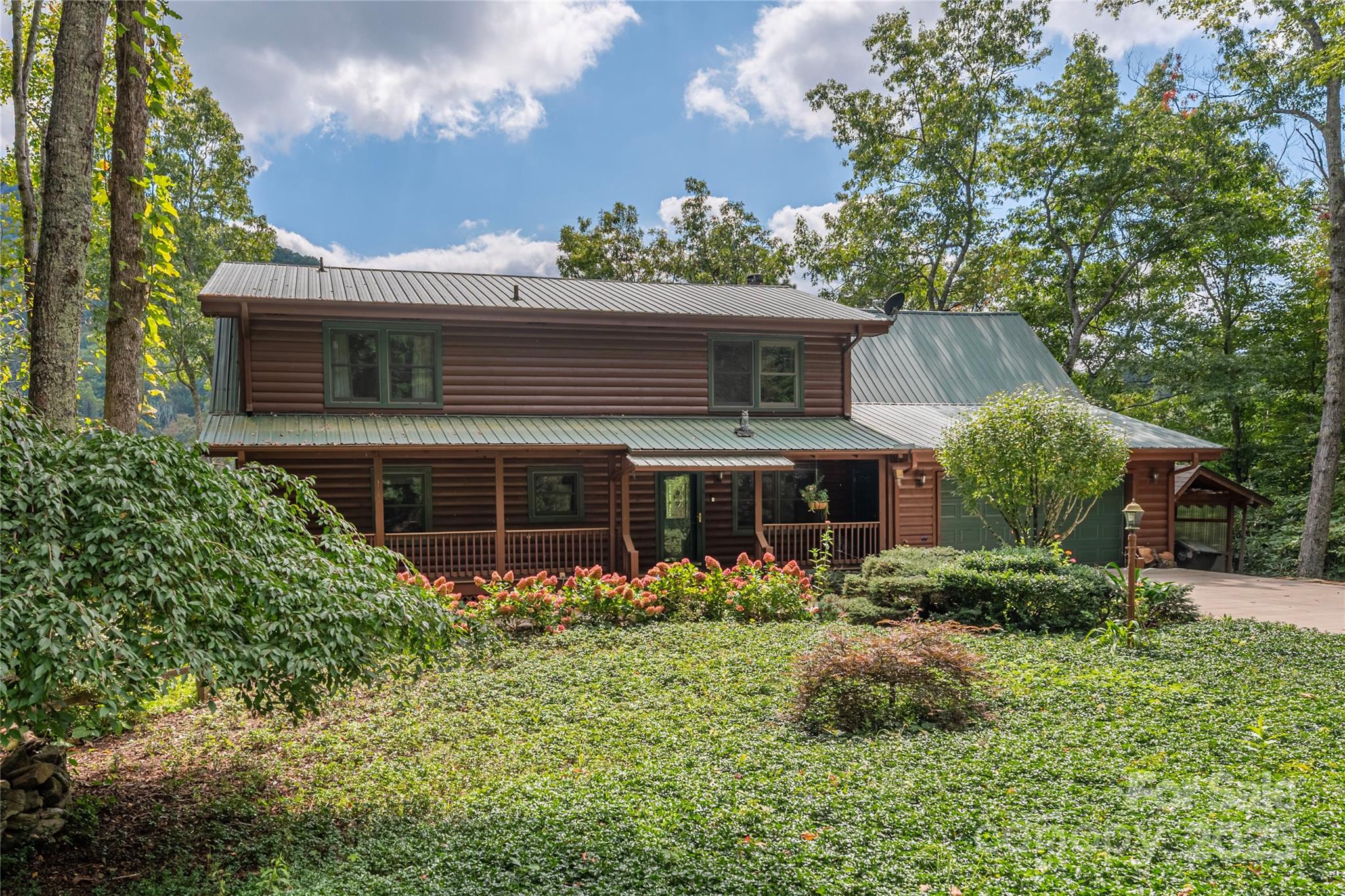 Smoky Mountain Retreat at Ridgewood Estates - Residential