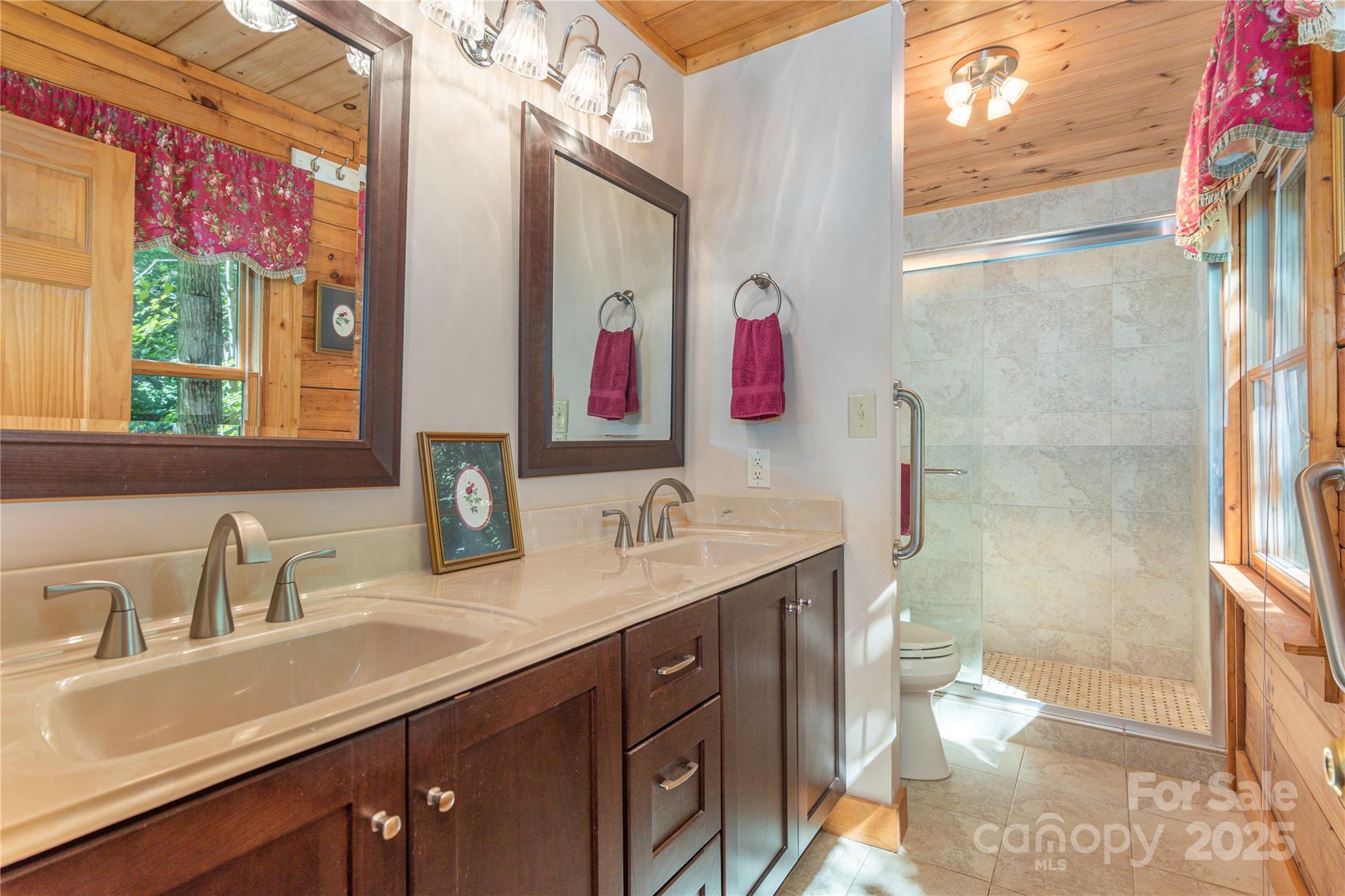 Smoky Mountain Retreat at Ridgewood Estates - Residential