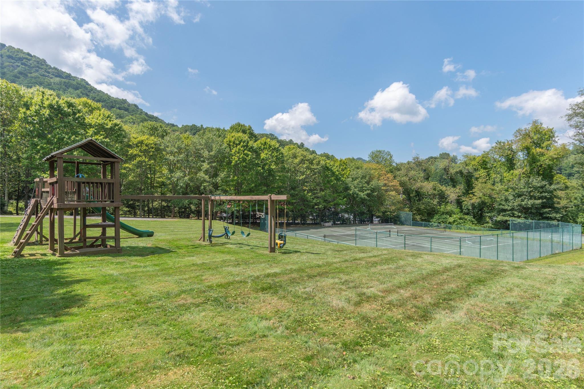 Smoky Mountain Retreat at Ridgewood Estates - Residential