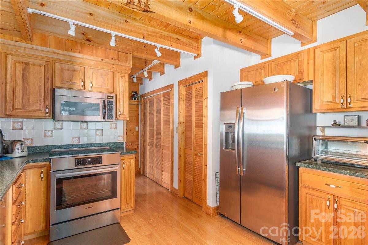 Smoky Mountain Retreat at Ridgewood Estates - Residential