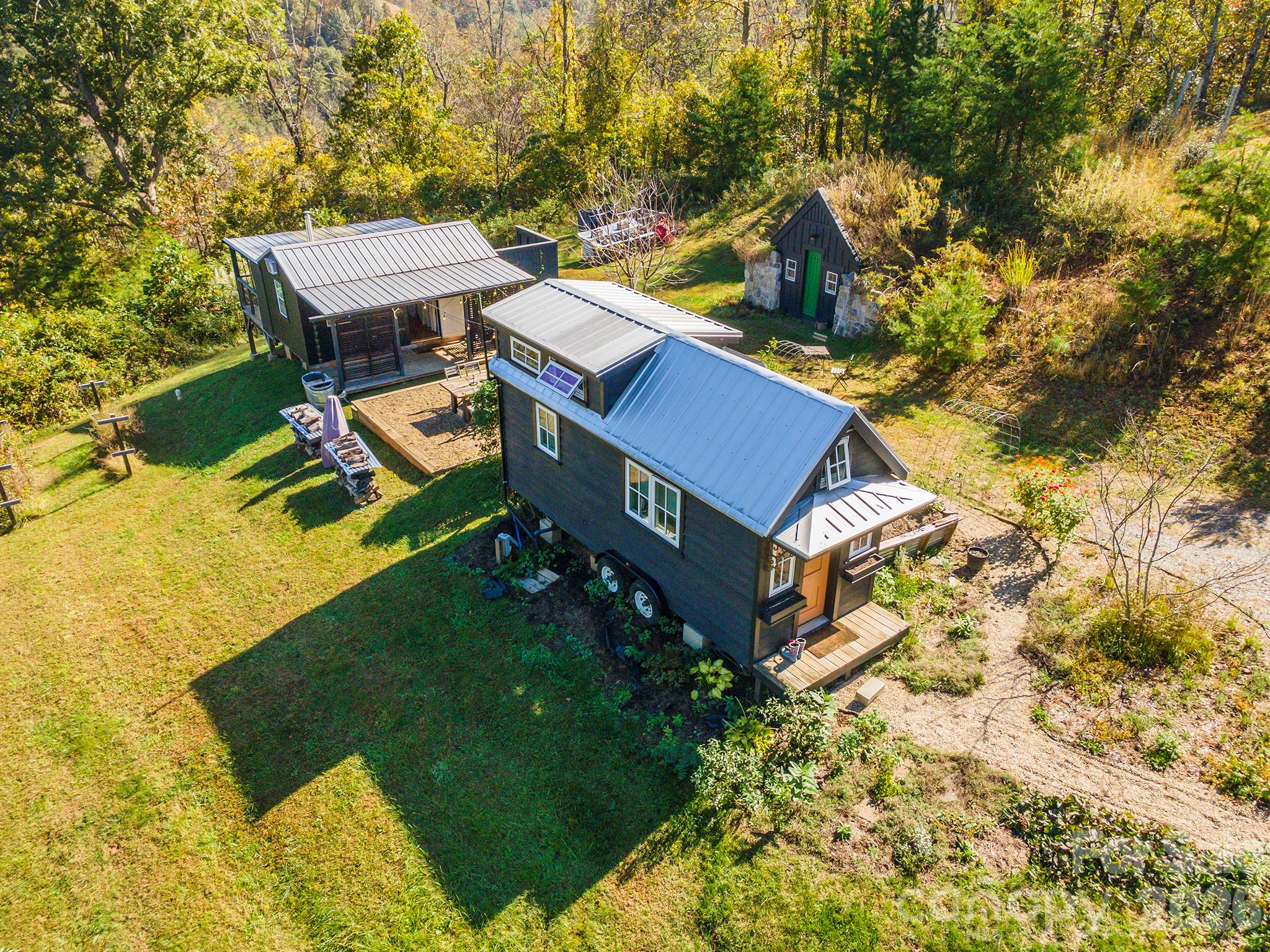 411 Magnolia Lane
