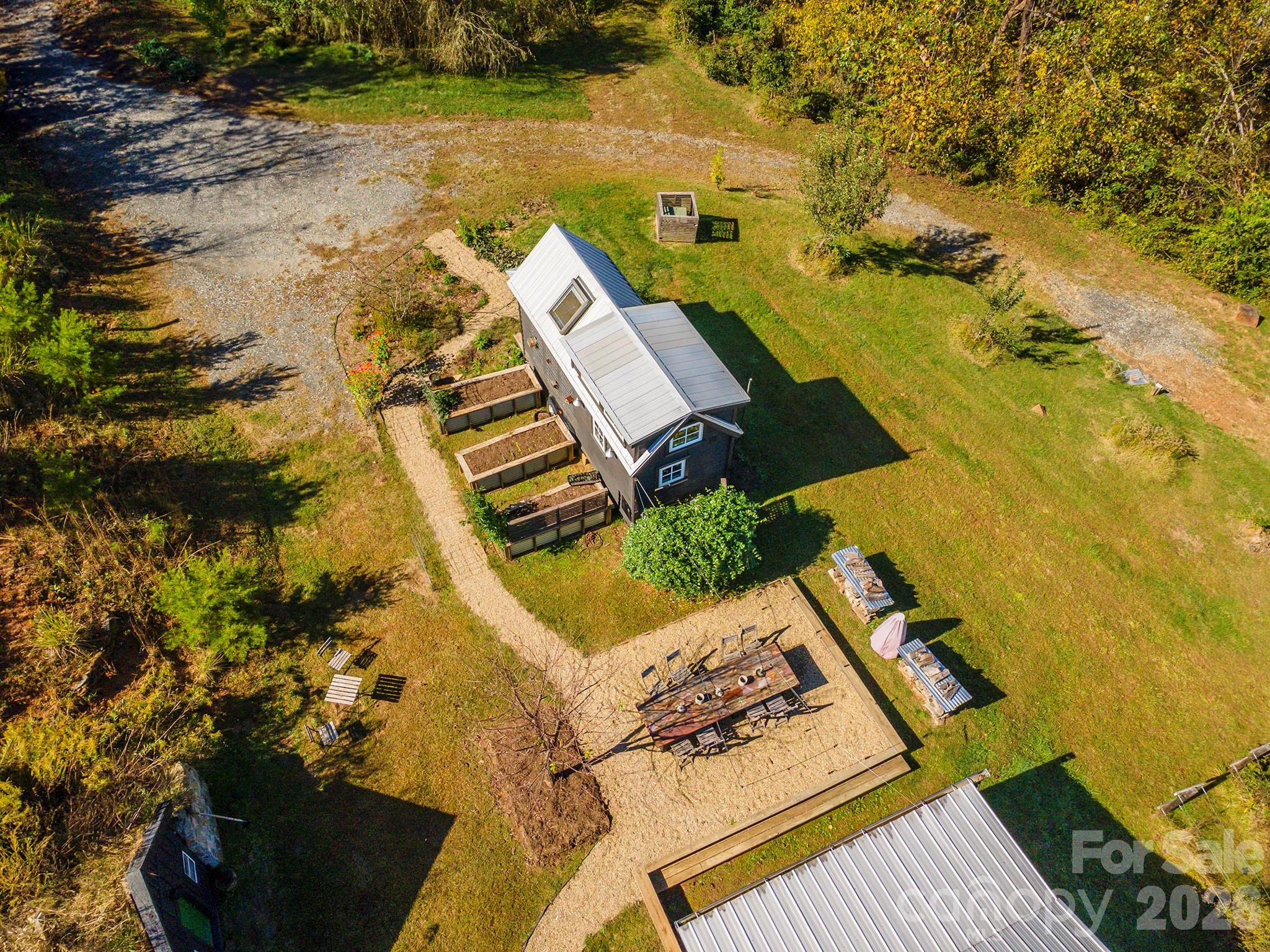 411 Magnolia Lane