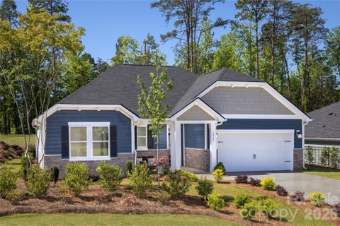 Photo of 6042 Bella Vista Drive, Denver, NC 28037 (MLS # 4410517)