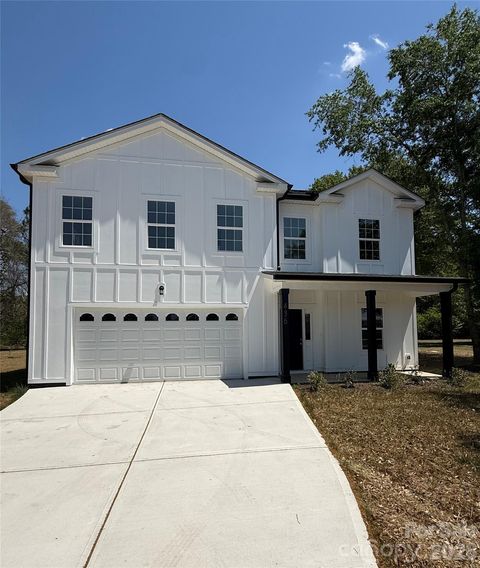 Photo of 439 Airport Road, Pageland, SC 29728 (MLS # 4370091)