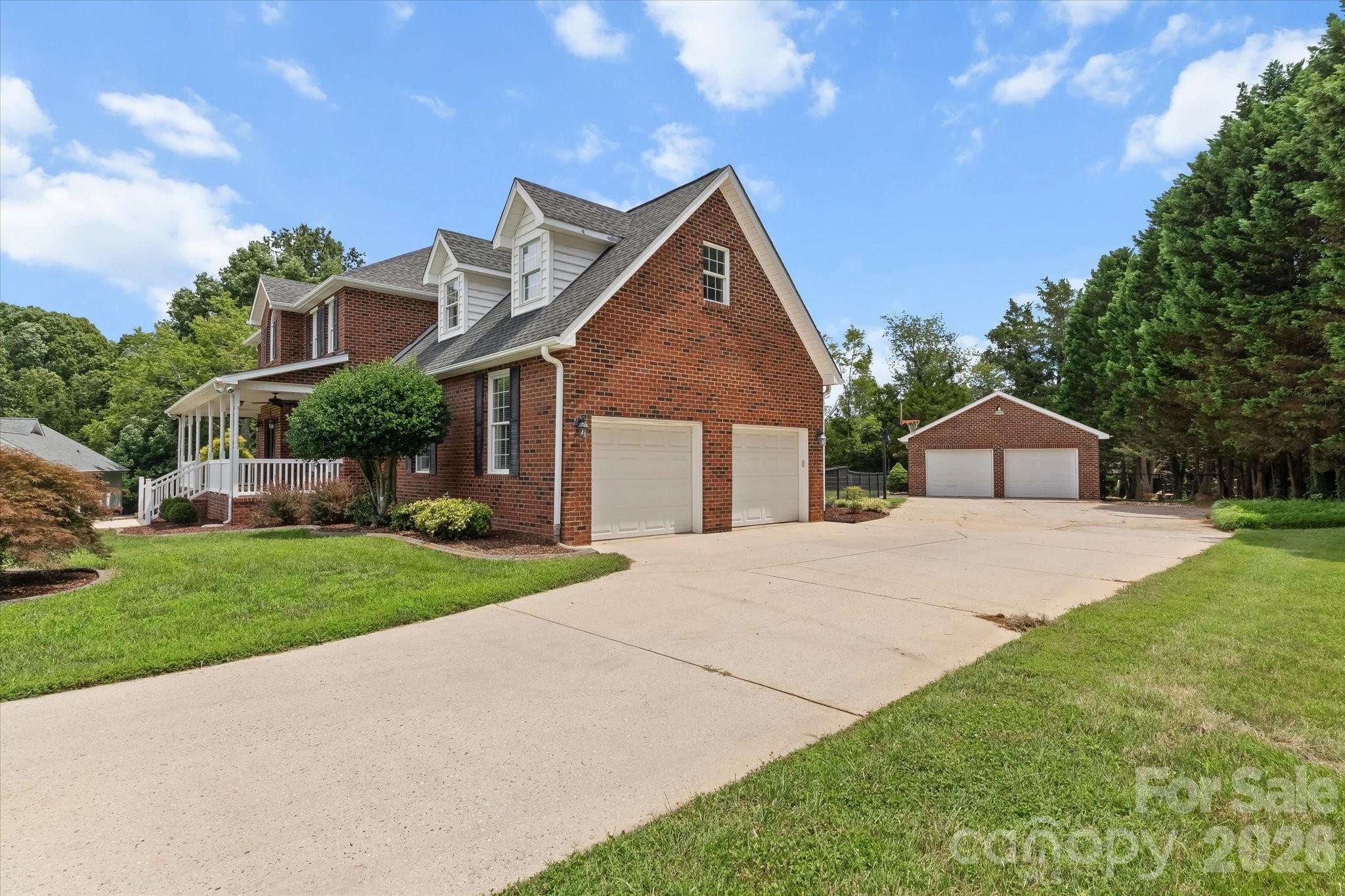 136 Summerchase Lane