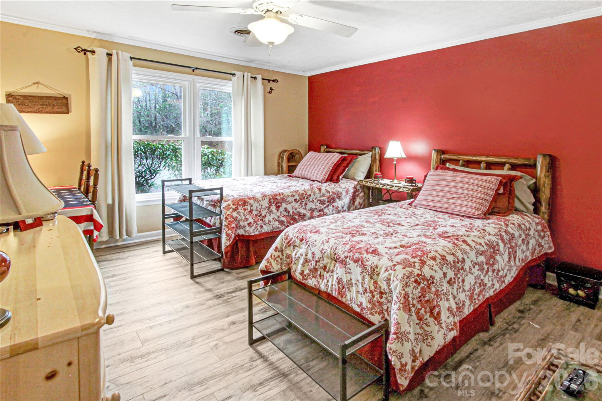 Toxaway Views Condominiuns - Residential