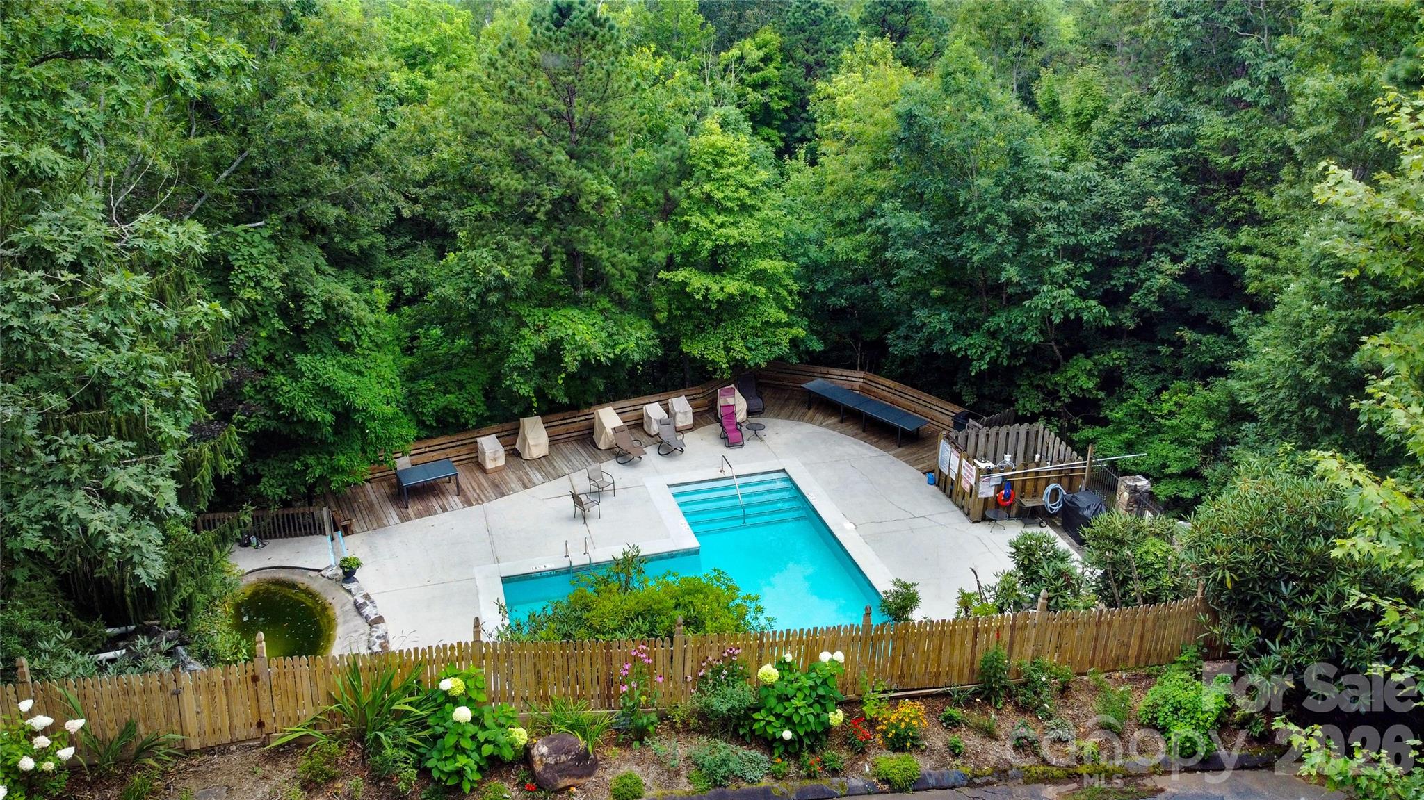 Toxaway Views Condominiuns - Residential