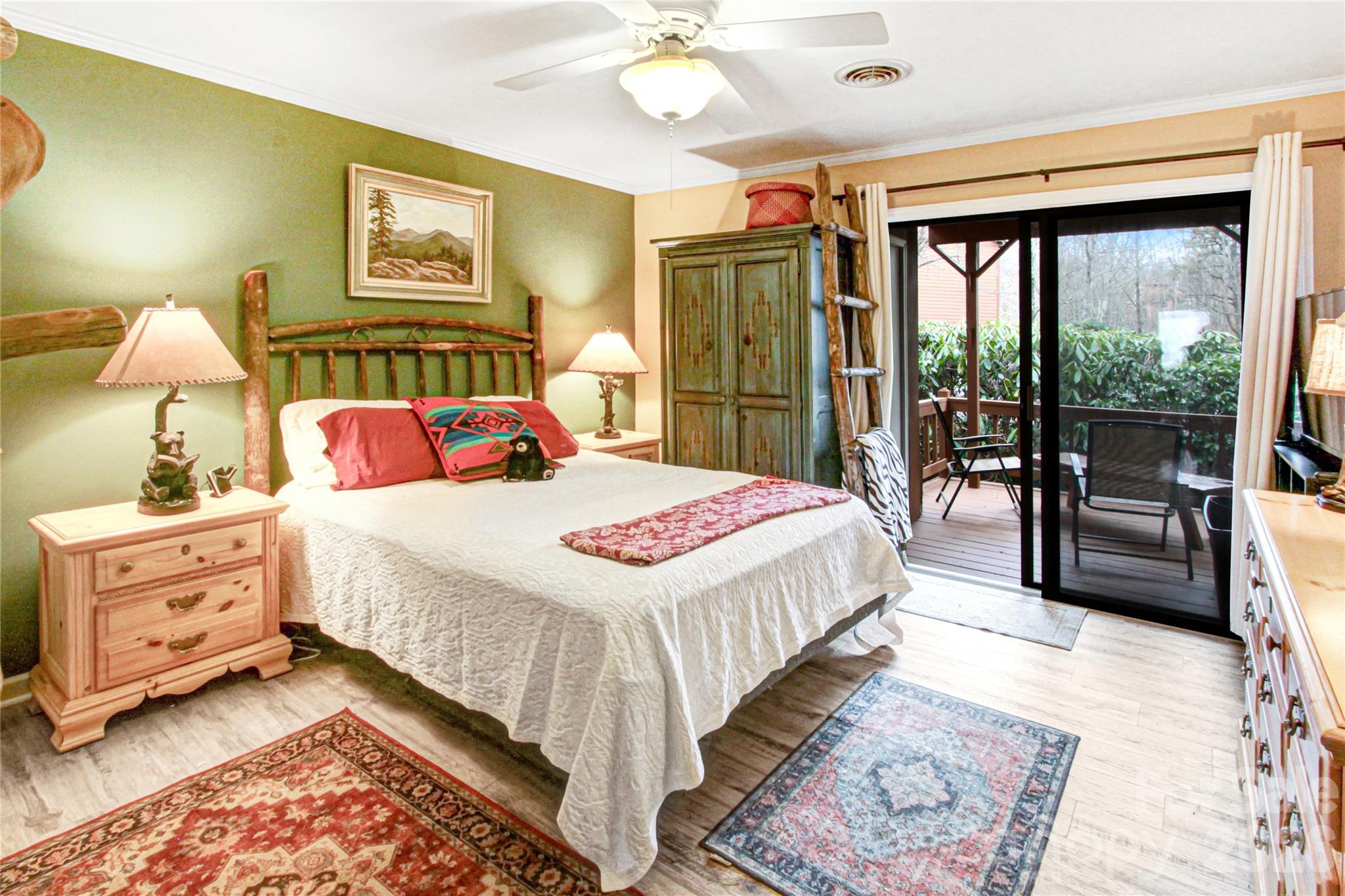 Toxaway Views Condominiuns - Residential