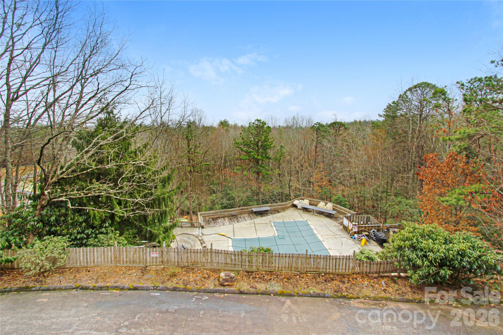 Toxaway Views Condominiuns - Residential