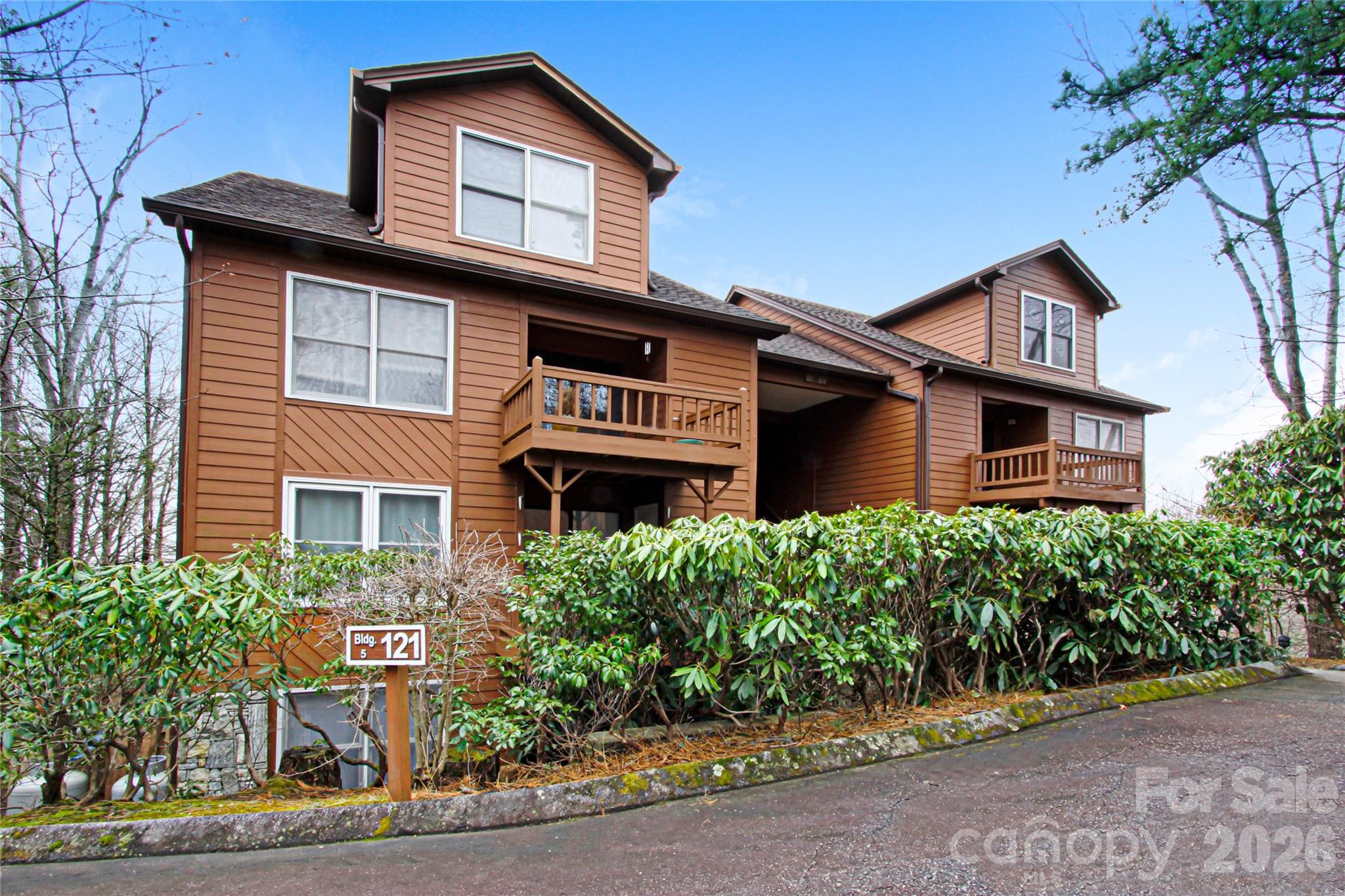 Toxaway Views Condominiuns - Residential