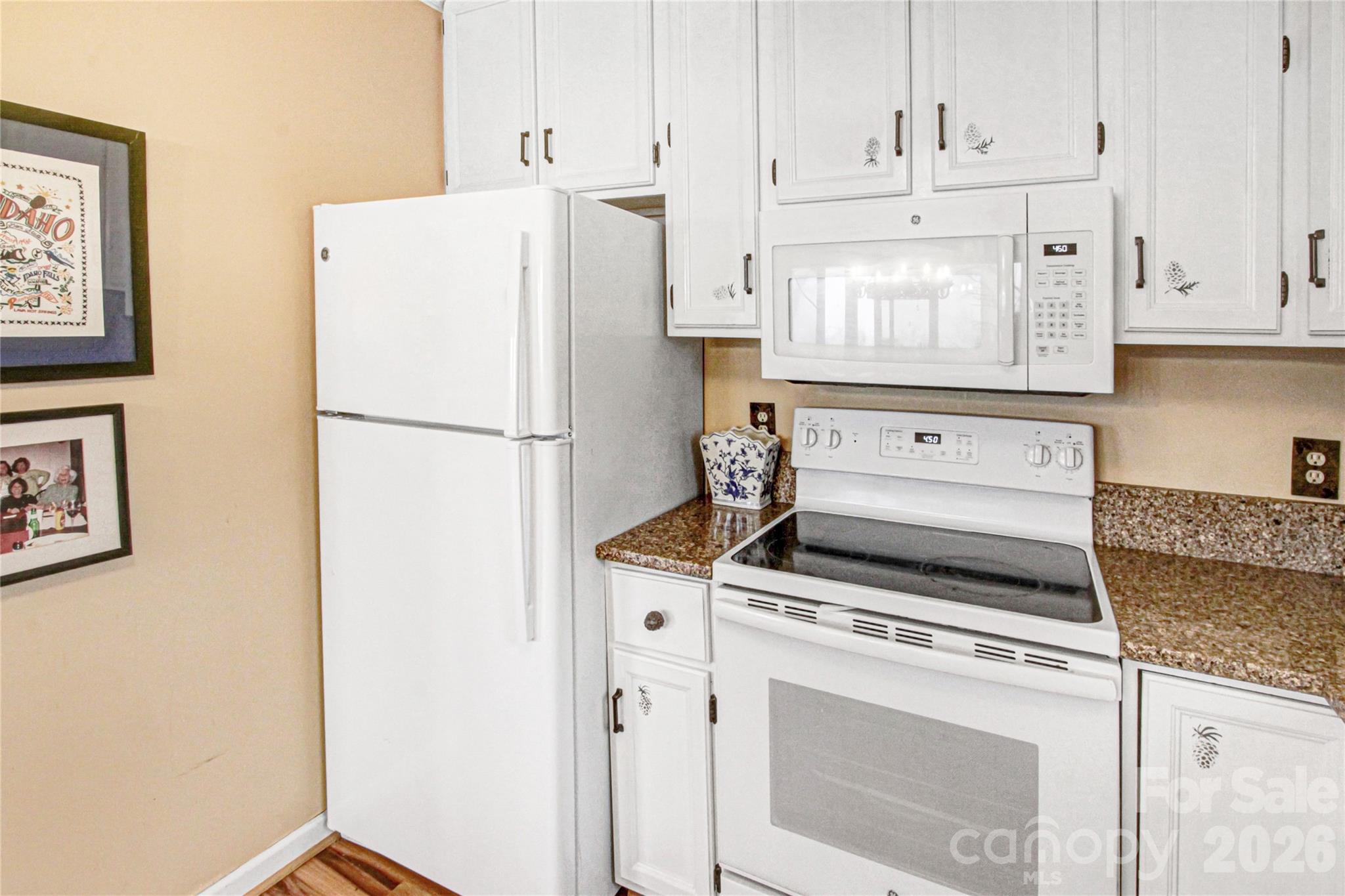 Toxaway Views Condominiuns - Residential