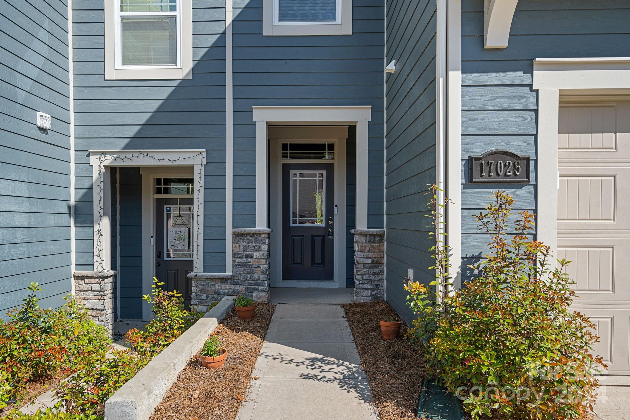 Magnolia Walk - Residential