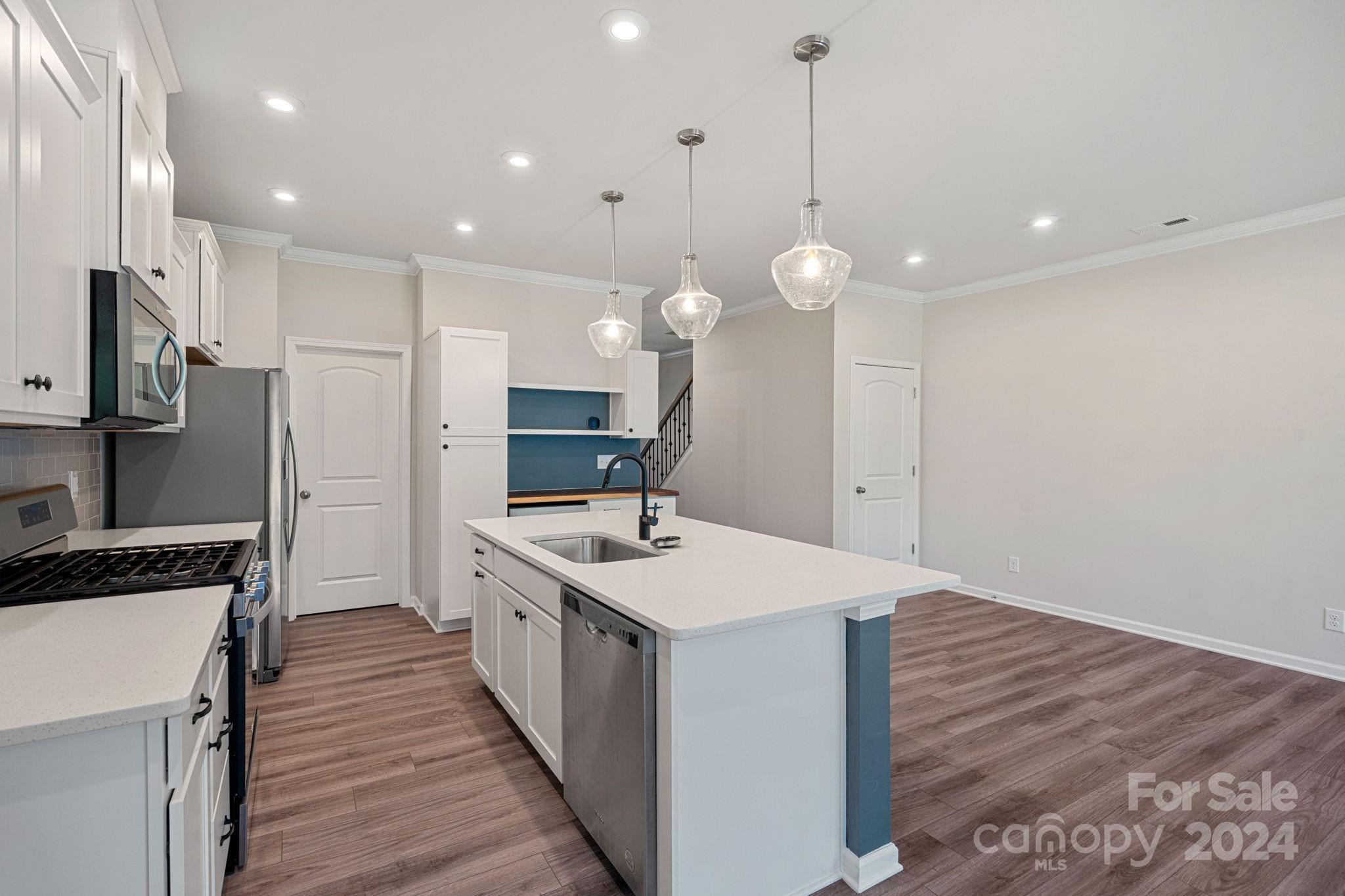 Magnolia Walk - Residential