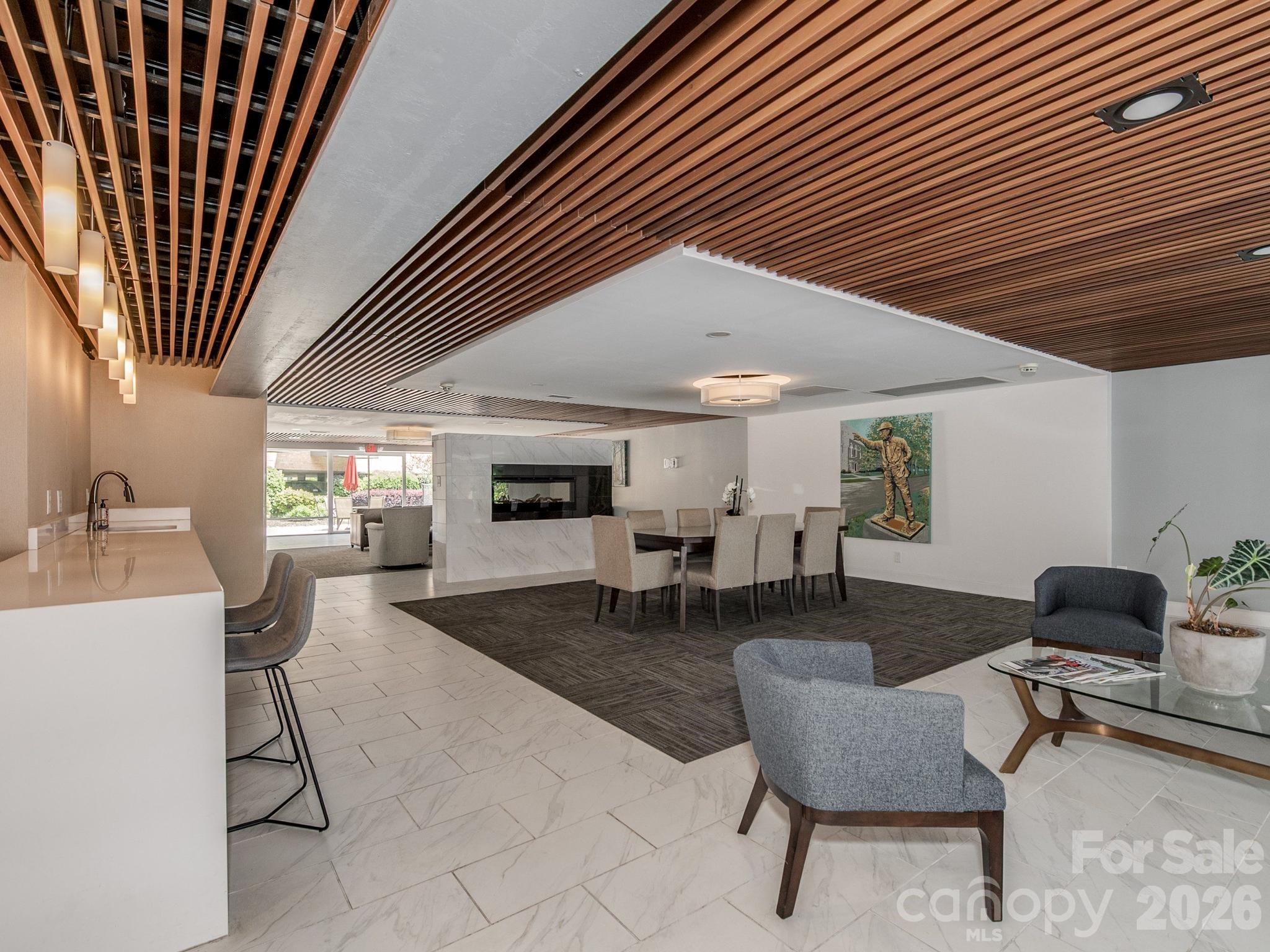 1323 Queens Road 309