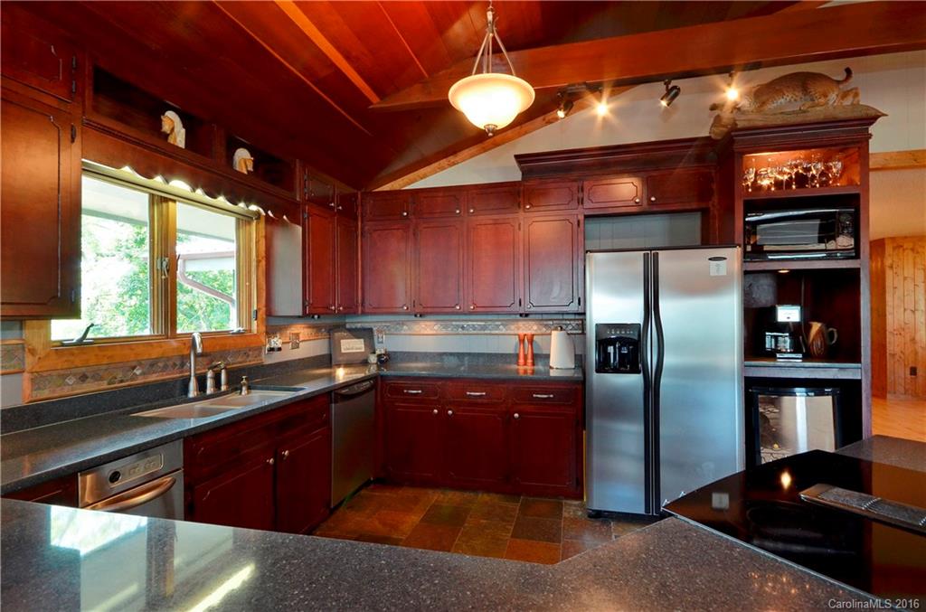 Lloyds Mountian Ridge - Residential