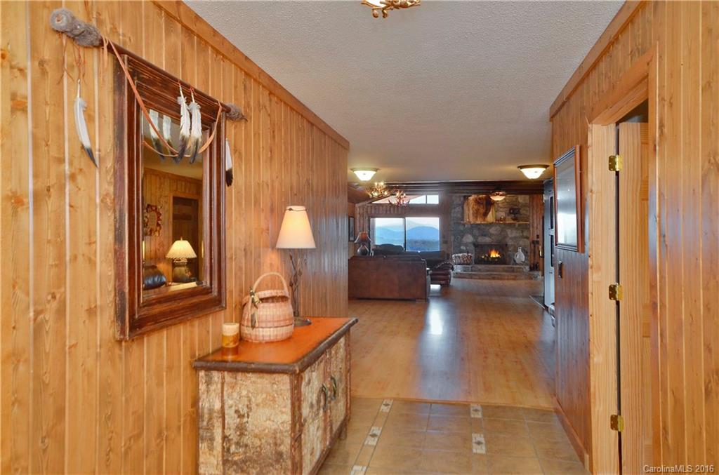 Lloyds Mountian Ridge - Residential